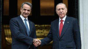 Turkish President Tayyip Erdoğan and Greek Prime Minister Kyriakos Mitsotakis